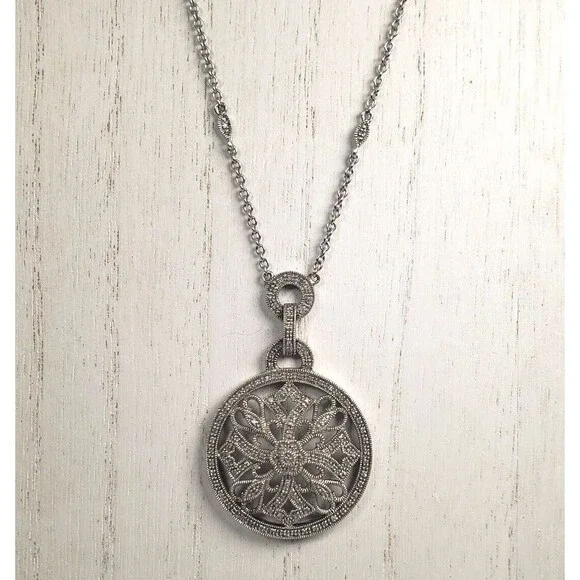 Vintage 925 Sterling Silver w Diamond Circle Cross Hearts Pendant Chain Necklace - Picture 11 of 16